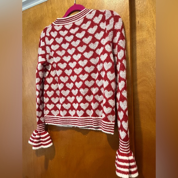 ❤️❤️❤️ NWT So Me Heart Patterned Red and White Sweater Top - Picture 9 of 9